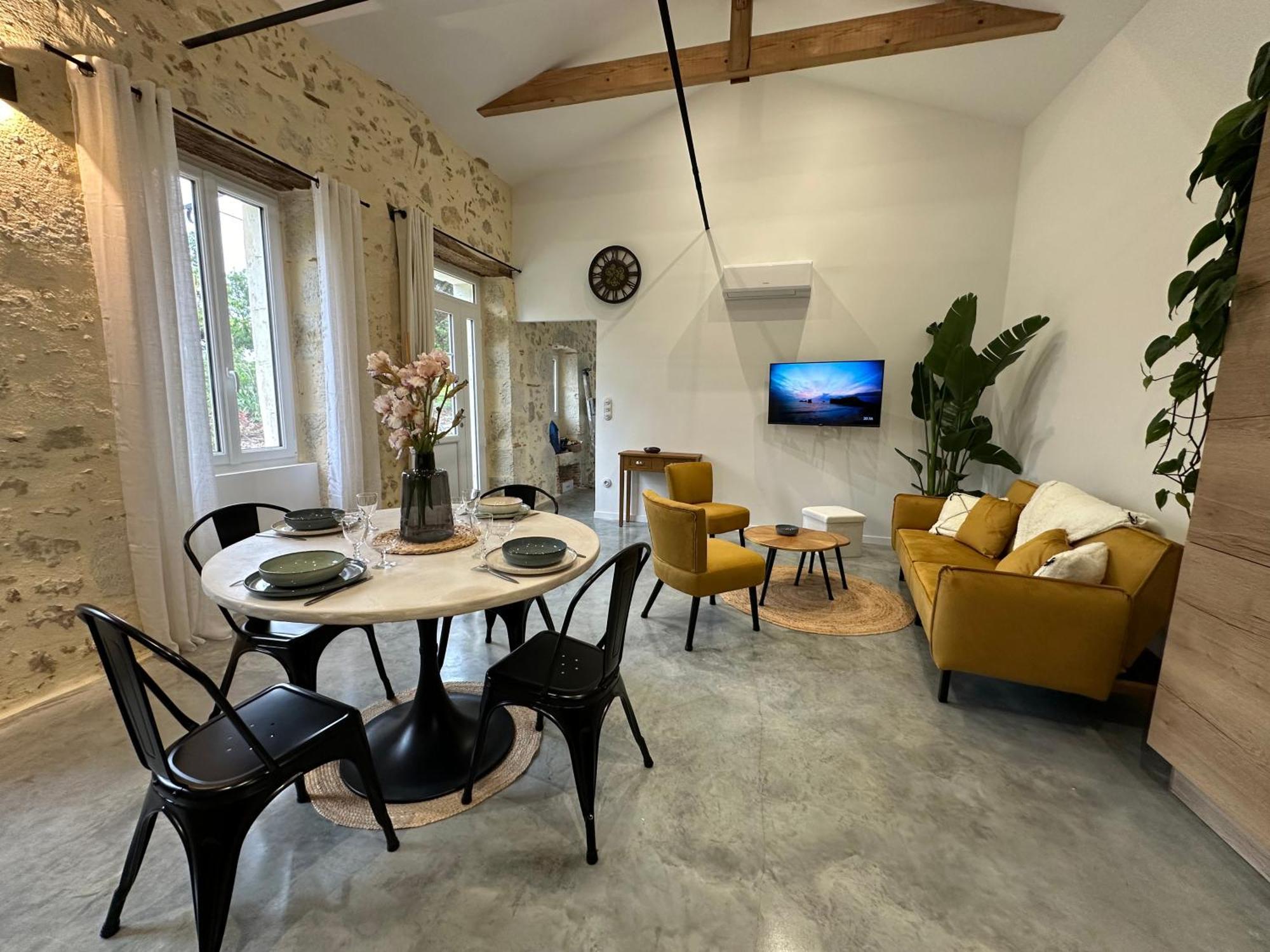 Maison De Vacances Gondrin Extérieur photo