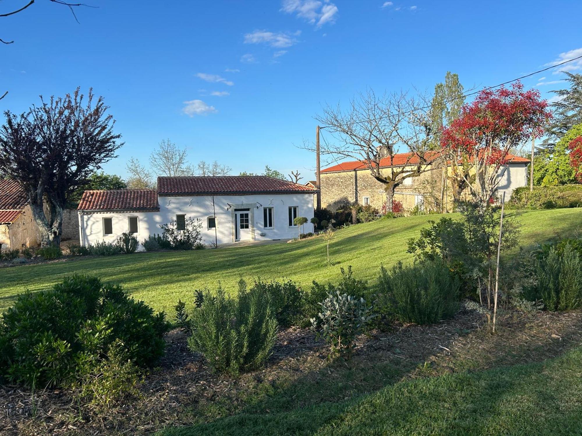 Maison De Vacances Gondrin Extérieur photo