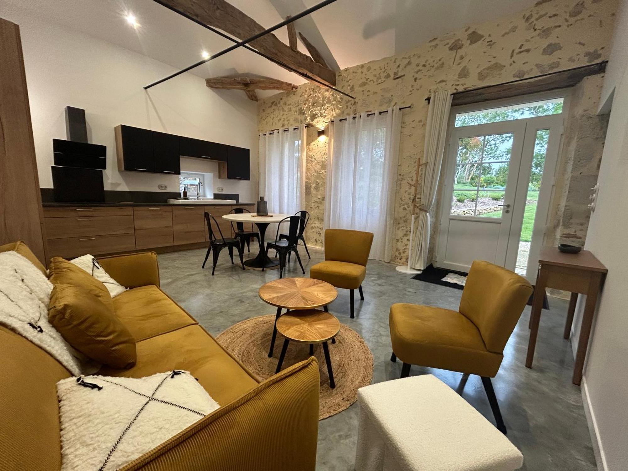 Maison De Vacances Gondrin Extérieur photo